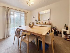 Dining Room- click for photo gallery